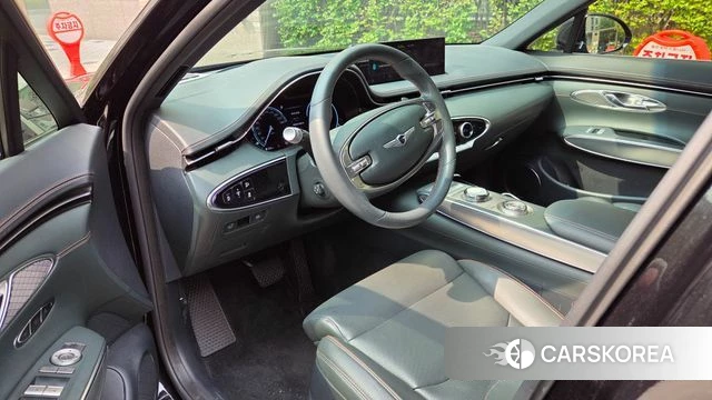 Genesis GV70 2023 Черный из Кореи, фото 2