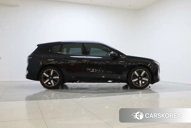 BMW iX 2023 Черный из Китая, фото 2