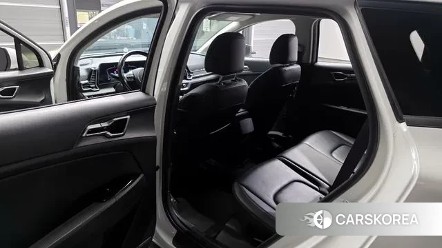 Kia Sportage 5th Generation 2022 Белый из Кореи, фото 2