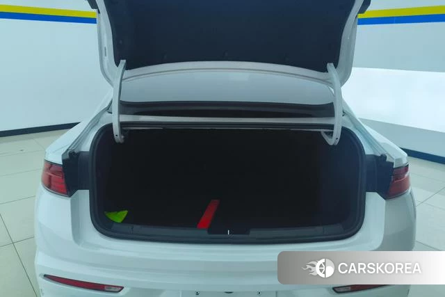 Geely Automobile Xingrui 2023 Белый из Китая, фото 2