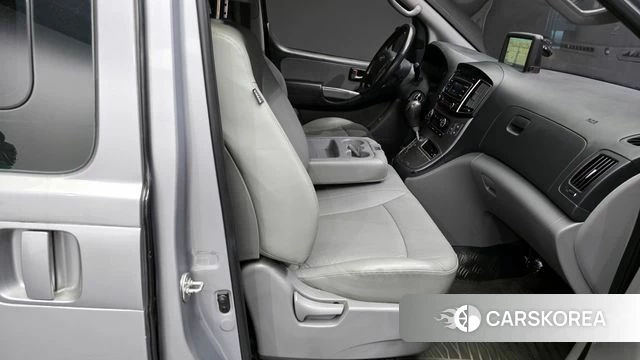 Hyundai The New Grand Starex 2018 Серебряный из Кореи, фото 2