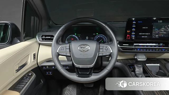 Toyota Sienna 4th Generation 2021 Серый из Кореи, фото 2