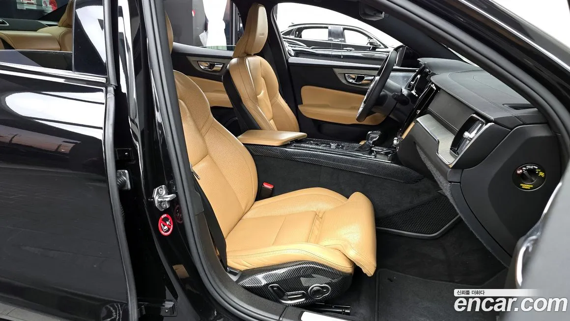 Volvo S60 3rd generation 2019 Черный из Кореи, фото 2