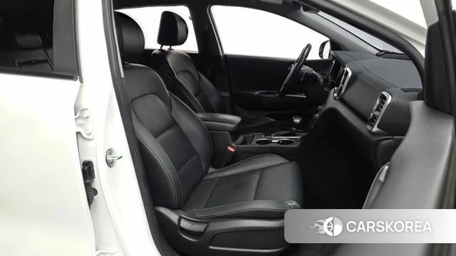 Kia Sportage 4th Generation 2018 Белый из Кореи, фото 2