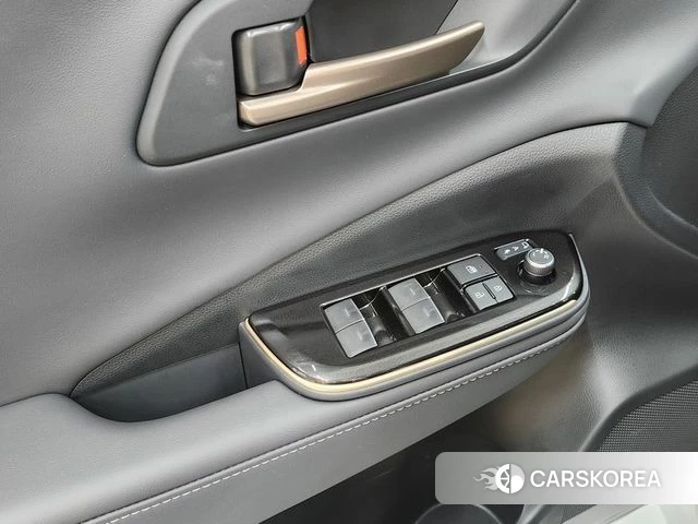 Toyota Crown Crossover 2024 Белый из Кореи, фото 2