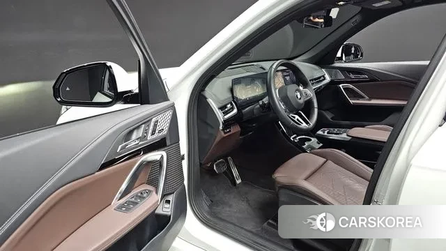 BMW X1 (U11) 2023 Белый из Кореи, фото 2