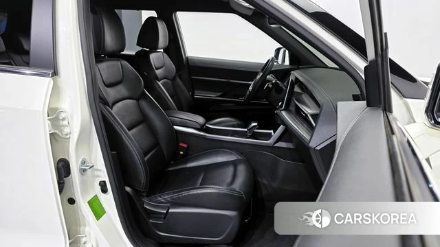 Ssangyong Torres 2022 Белый из Кореи, фото 2