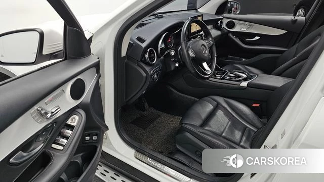 Mercedes-Benz GLC-Class X253 2019 Белый из Кореи, фото 2