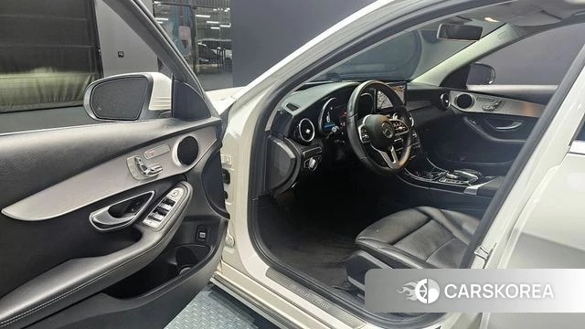 Mercedes-Benz C-Class W205 2020 Белый из Кореи, фото 2