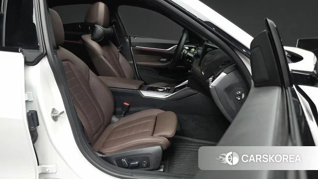 BMW 4 Series (G22) 2026 Белый из Кореи, фото 2