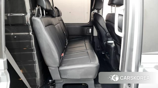 Hyundai Staria 2025 Серебряный из Кореи, фото 2