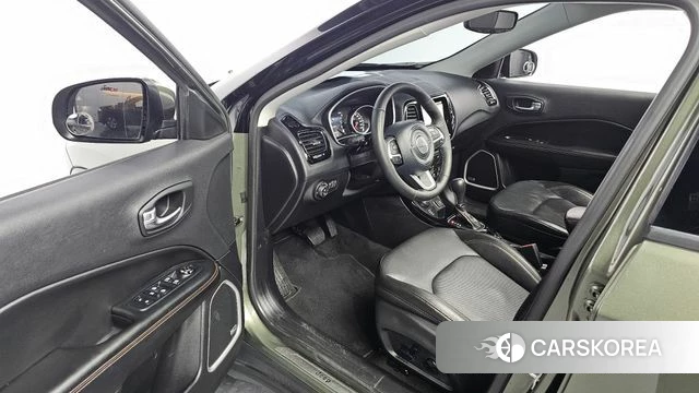 Jeep Compass 2nd Generation 2019 Зеленый из Кореи, фото 2