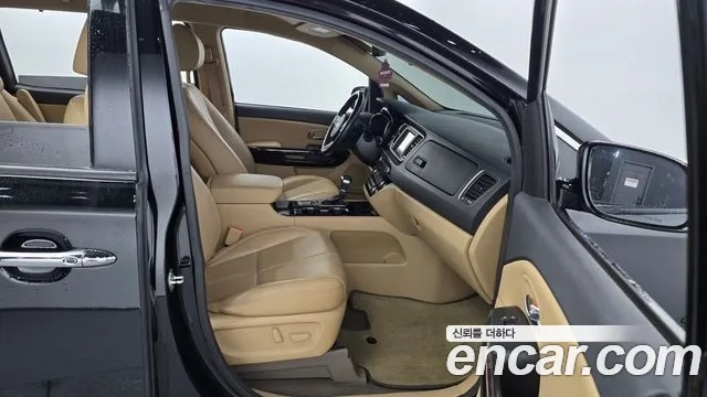 Kia The New Carnival 2019 Черный из Кореи, фото 2