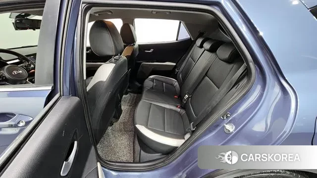 Kia Stonic 2018 Синий из Кореи, фото 2
