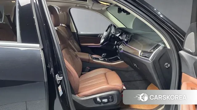 BMW X5 (G05) 2021 Черный из Кореи, фото 2