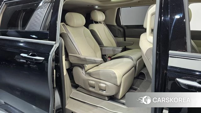 Kia The New Carnival 4th Generation 2024 Черный из Кореи, фото 2