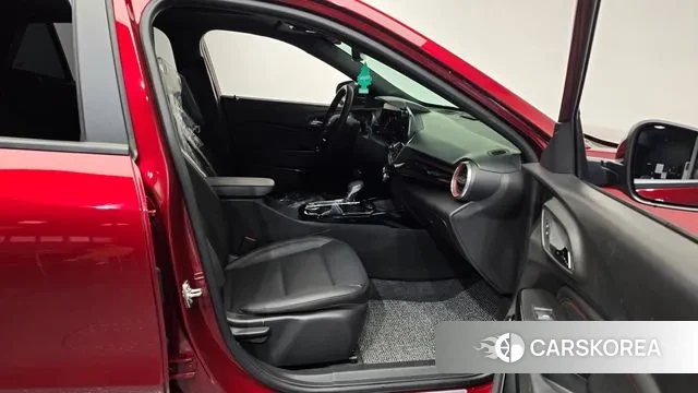 Chevrolet (GM Daewoo) Trax Crossover 2023 Красный из Кореи, фото 2