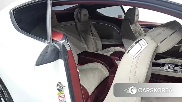 Bentley Continental GT 3rd Generation 2023 Белый из Кореи, фото 2