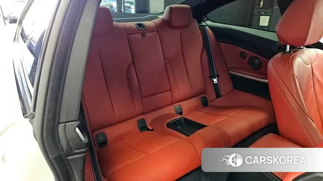 BMW 4 Series (F32) 2018 Белый из Кореи, фото 2