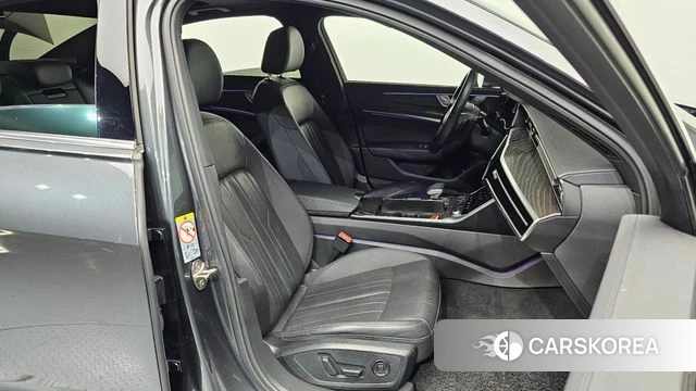 Audi A6 (C8) 2020 Серый из Кореи, фото 2