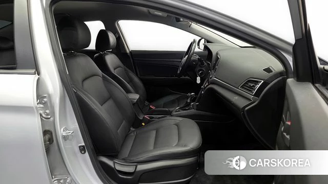 Hyundai Avante AD 2018 Серебряный из Кореи, фото 2