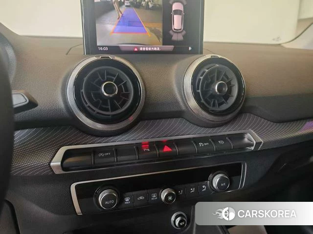 Audi Q2L 2025 Белый из Китая, фото 2