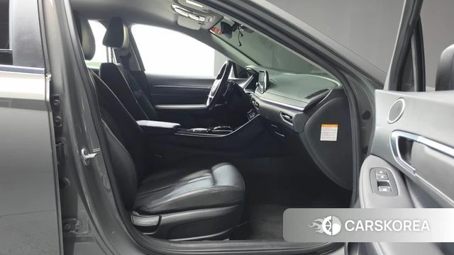 Hyundai Sonata Hybrid (DN8) 2022 Серебристо-серый из Кореи, фото 2