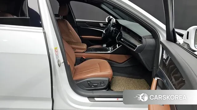 Audi A6 (C8) 2023 Белый из Кореи, фото 2