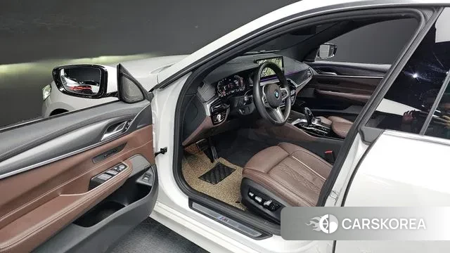 BMW 6 Series GT (G32) 2024 Белый из Кореи, фото 2