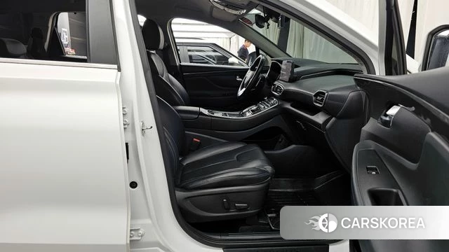 Hyundai The New Santa Fe 2021 Белый из Кореи, фото 2