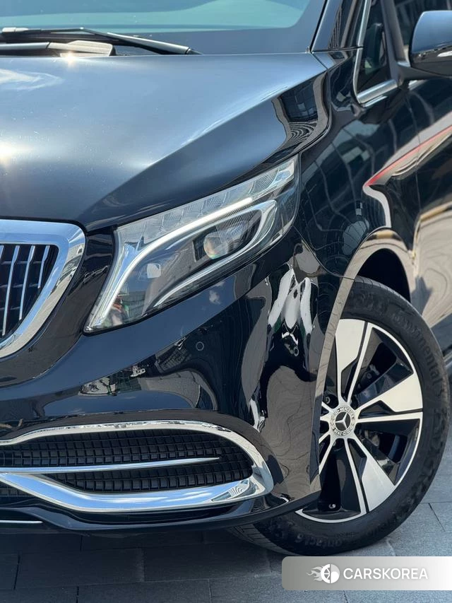Mercedes-Benz V-class 2023 Черный из Китая, фото 2