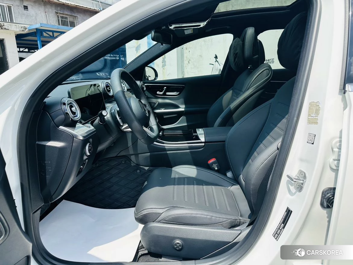 Mercedes-Benz Class C 2023 Белый из Китая, фото 2