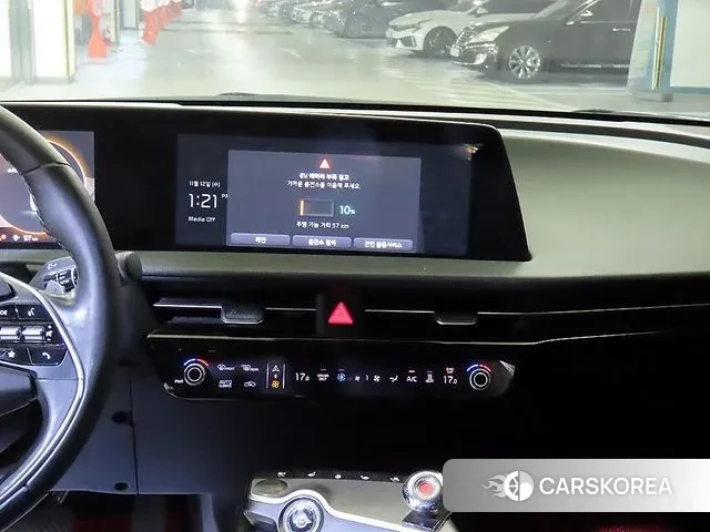 Kia EV6 2021 Черный из Кореи, фото 2