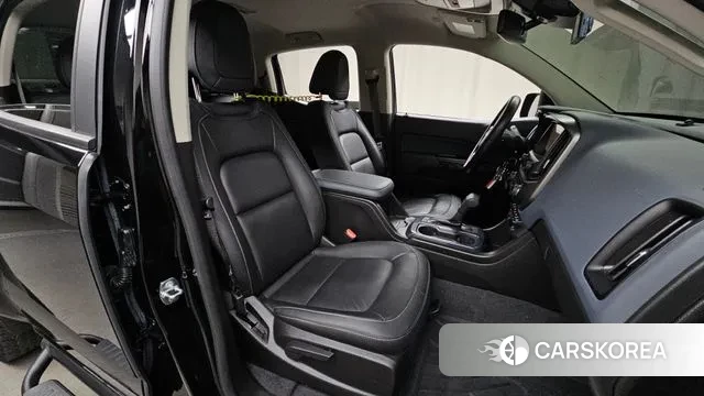 Chevrolet (GM Daewoo) Real New Colorado 2021 Черный из Кореи, фото 2