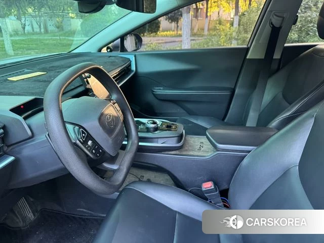 Toyota bZ3 2023 Темно-серый из Китая, фото 2