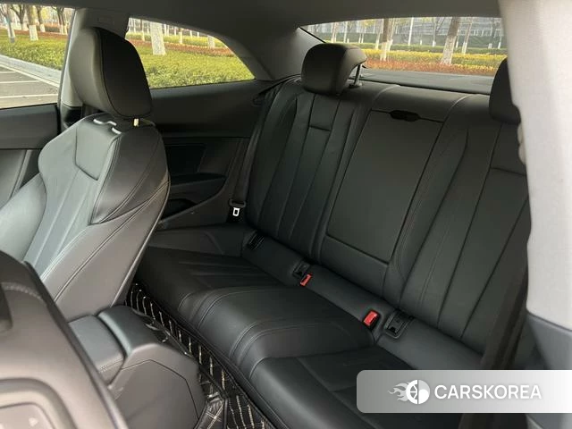 Audi A5 2025 Белый из Китая, фото 2