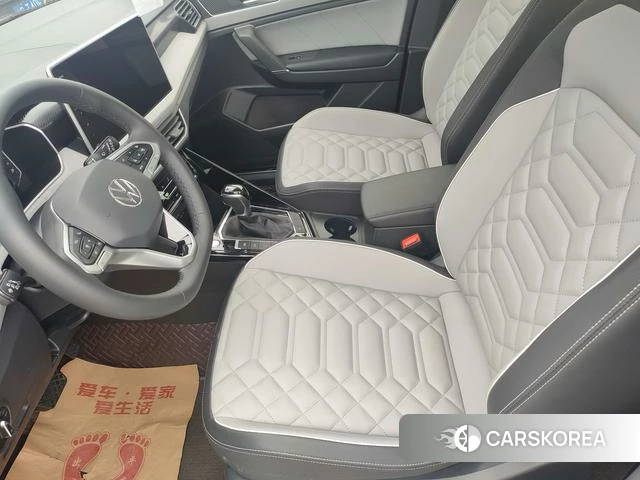 Volkswagen Tanyue 2023 Черный из Китая, фото 2