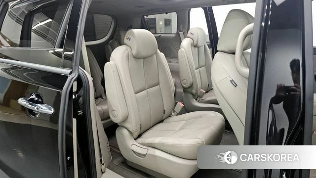 Kia The New Carnival 2018 Черный из Кореи, фото 2