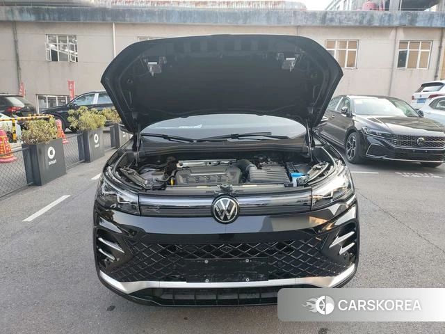 Volkswagen Tiguan L 2026 Черный из Китая, фото 2