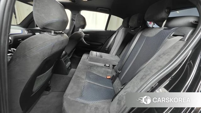 BMW 1 Series (F20) 2018 Черный из Кореи, фото 2