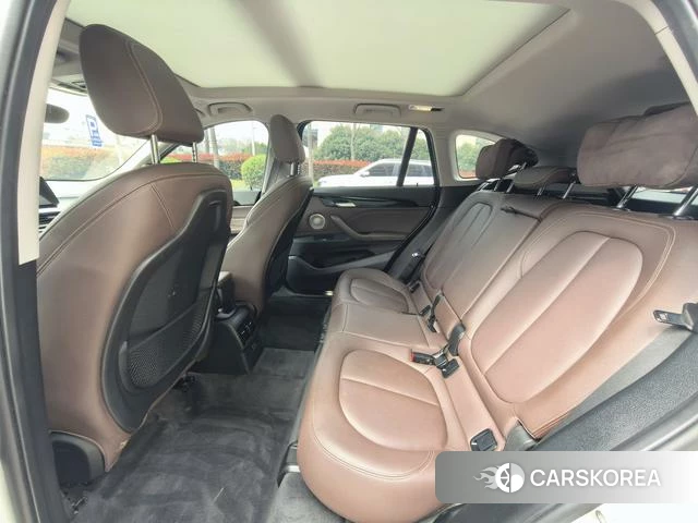 BMW X1 2023 Белый из Китая, фото 2