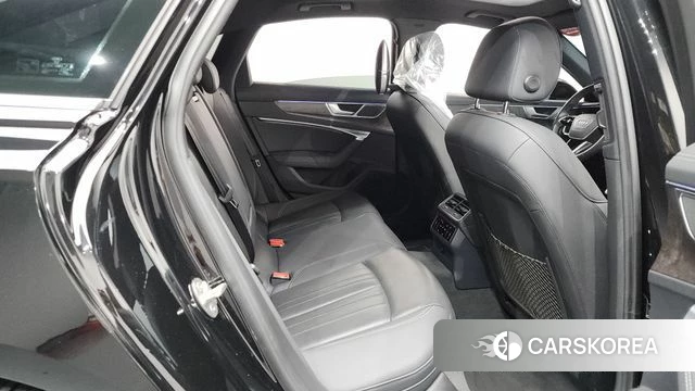 Audi A6 (C8) 2021 Черный из Кореи, фото 2