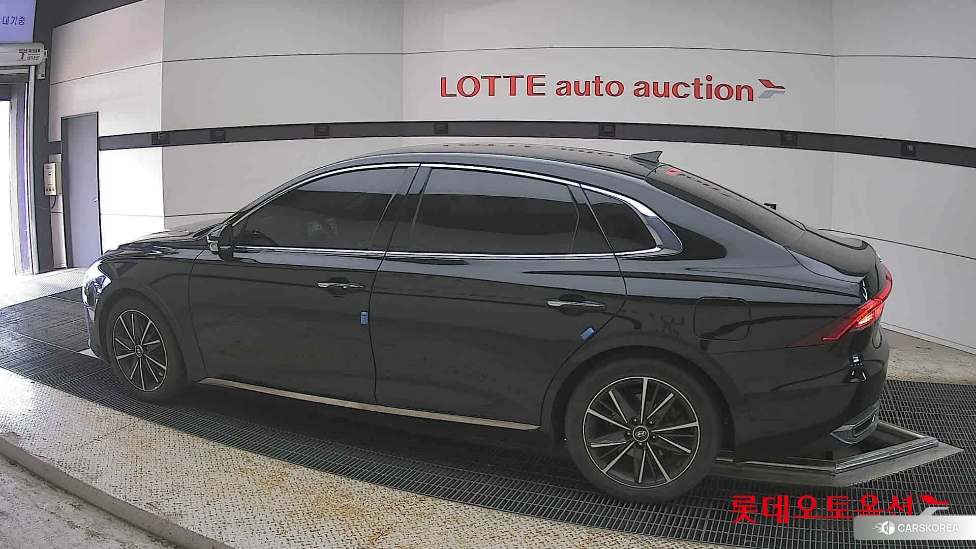 Hyundai Grandeur 2023 Abyss Black Pearl из Кореи, фото 2