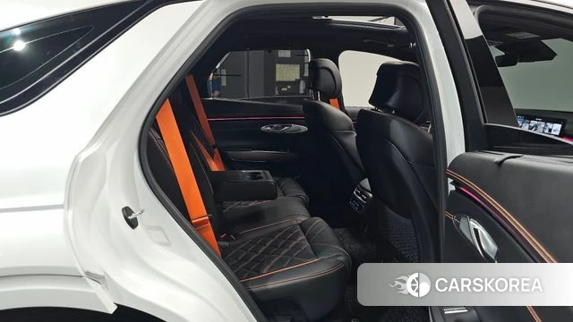 Genesis GV70 2026 Белый из Кореи, фото 2