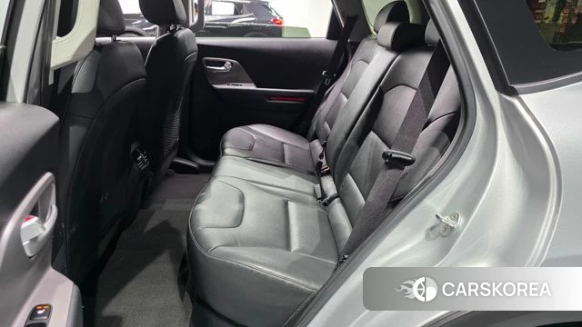 Kia Niro Plus 2022 Серебристо-серый из Кореи, фото 2