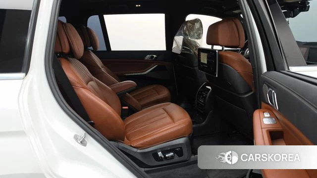 BMW X7 (G07) 2020 Белый из Кореи, фото 2