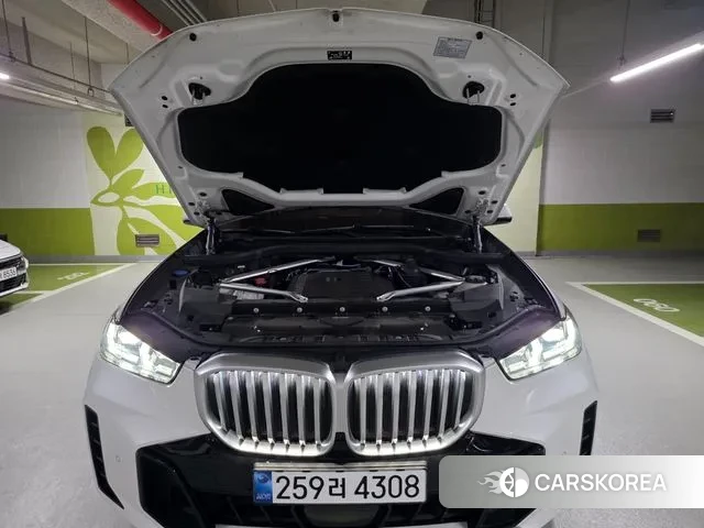 BMW X5 (G05) 2025 Белый из Кореи, фото 2