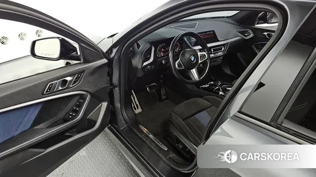 BMW 1 Series (F40) 2020 Серый из Кореи, фото 2