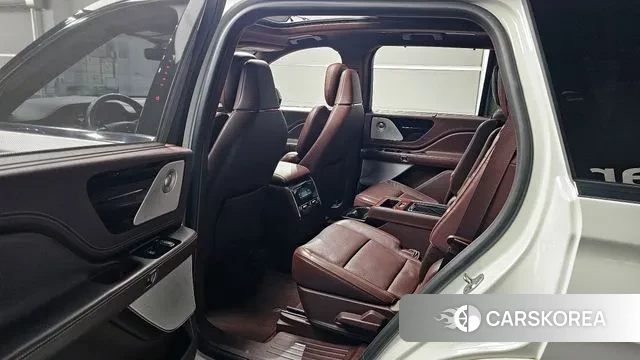 Lincoln Aviator 2nd generation 2020 Белый из Кореи, фото 2