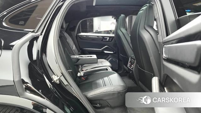 Porsche Cayenne (PO536) 2023 Черный из Кореи, фото 2